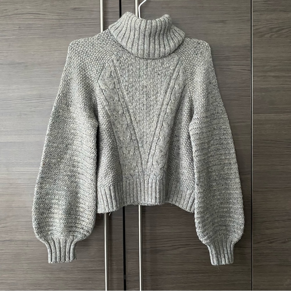 Abercrombie & Fitch Gray Marled Turtleneck Sweater